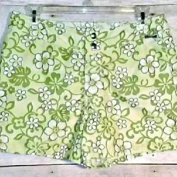CHICO'S Vintage Casual Woman's TROPICAL Lightweight GREEN FLORAL Shorts size 11 - Picture 3 of 5